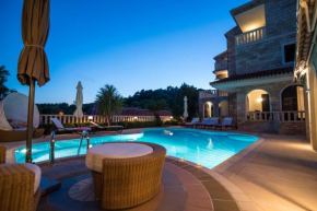 Отель Luxury Villa Godi Star with private heated pool, staff - concierge service  Сумартин